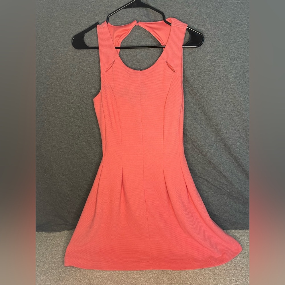 Basic coral dress
